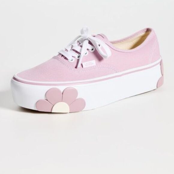 Vans Pink Sneakers Classic Low-Top Style - Picture 3 of 11